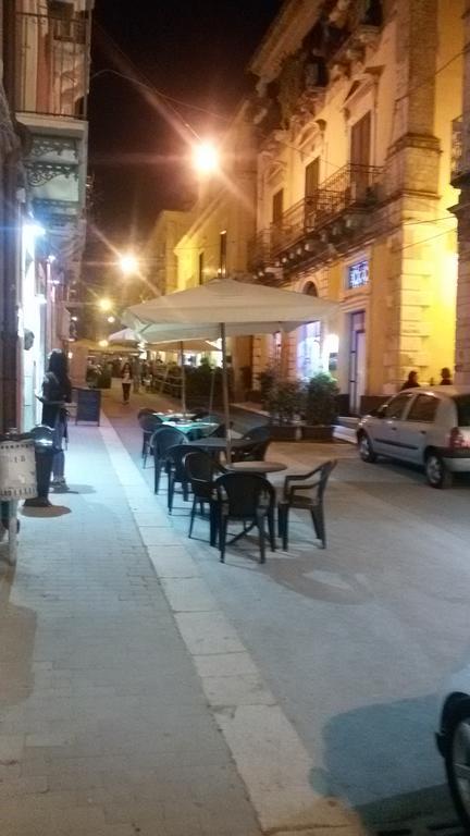 L'Arco Di Coffa Hotel Ragusa Buitenkant foto